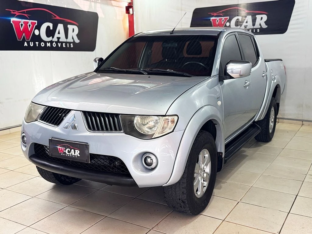 MITSUBISHI L200 TRITON