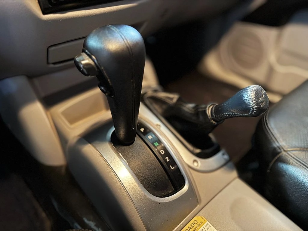MITSUBISHI L200 TRITON