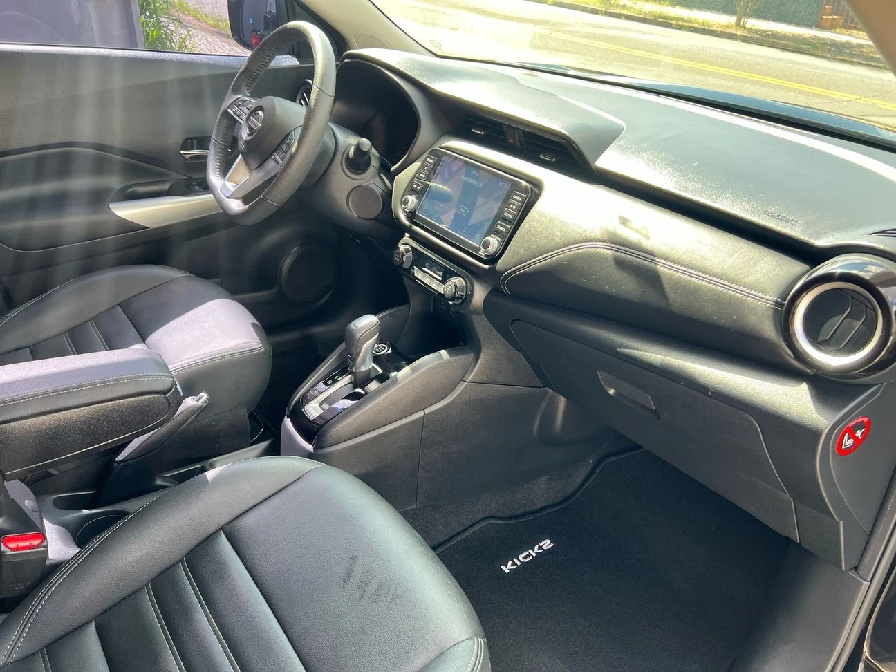 NISSAN KICKS