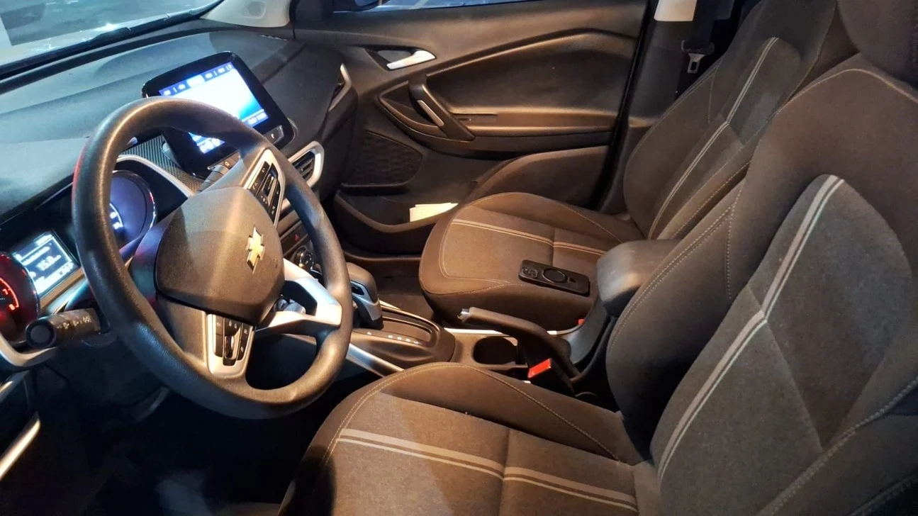 CHEVROLET TRACKER
