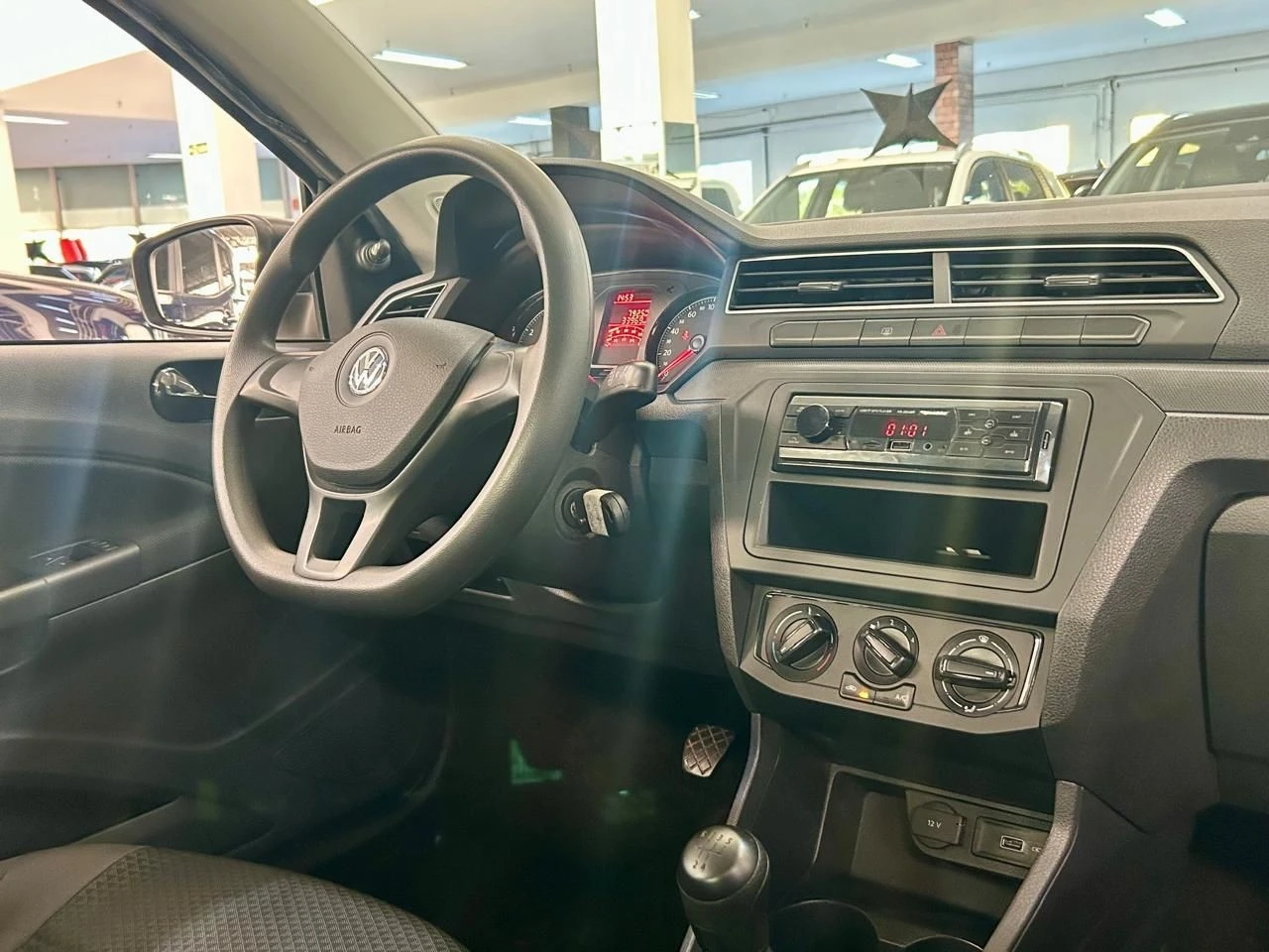 VOLKSWAGEN VOYAGE