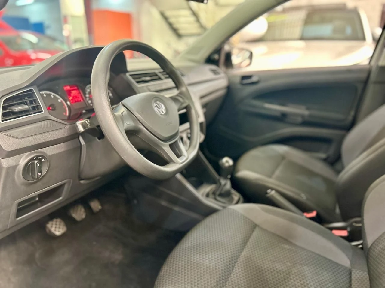 VOLKSWAGEN VOYAGE