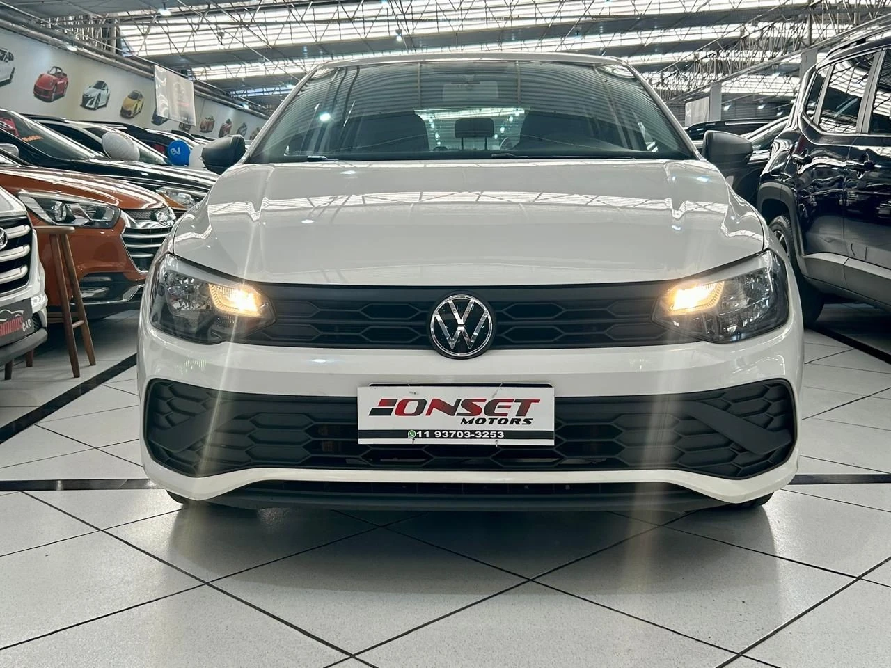 VOLKSWAGEN POLO