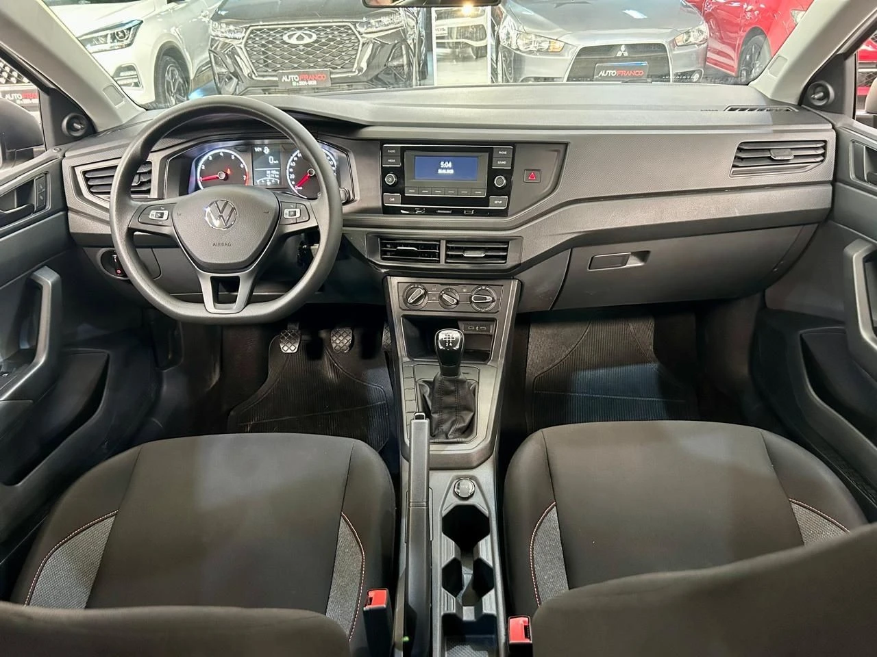 VOLKSWAGEN POLO