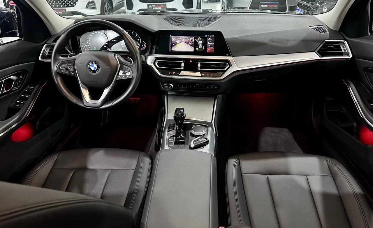 BMW 320I