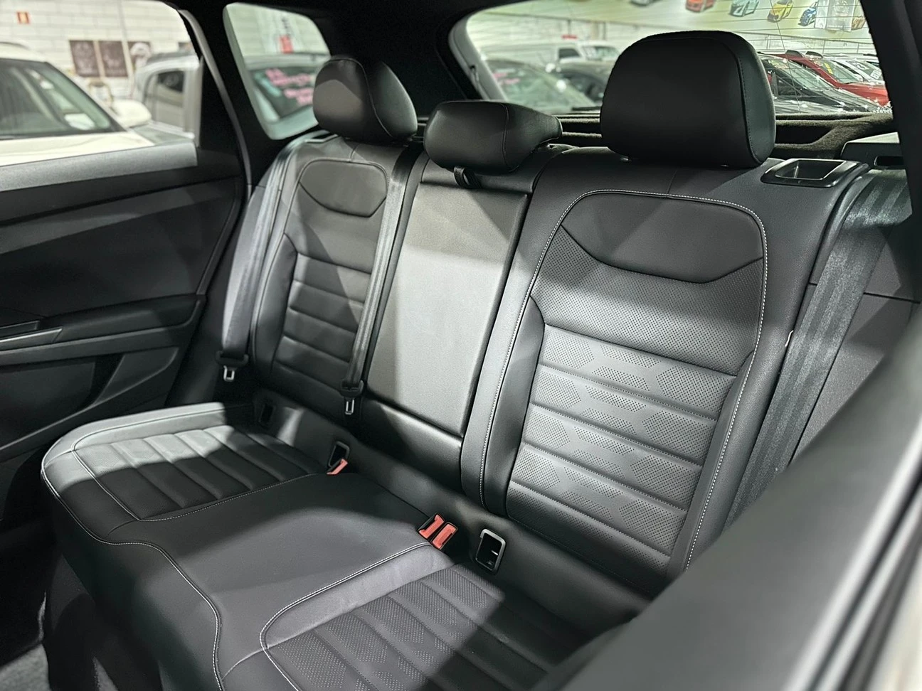 VOLKSWAGEN TAOS
