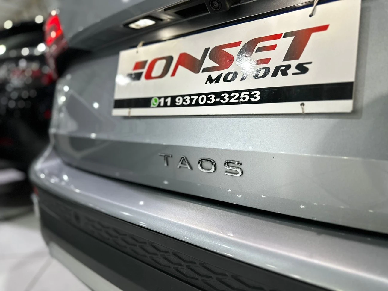 VOLKSWAGEN TAOS