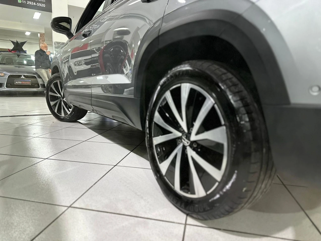 VOLKSWAGEN TAOS