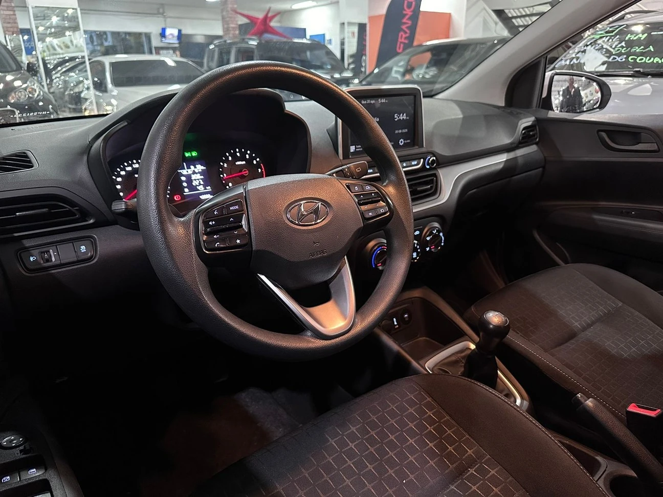 HYUNDAI HB20