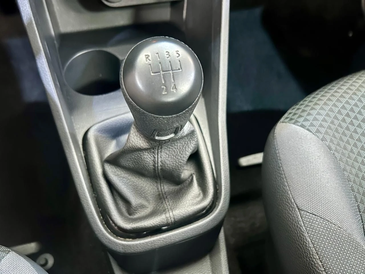 VOLKSWAGEN VOYAGE