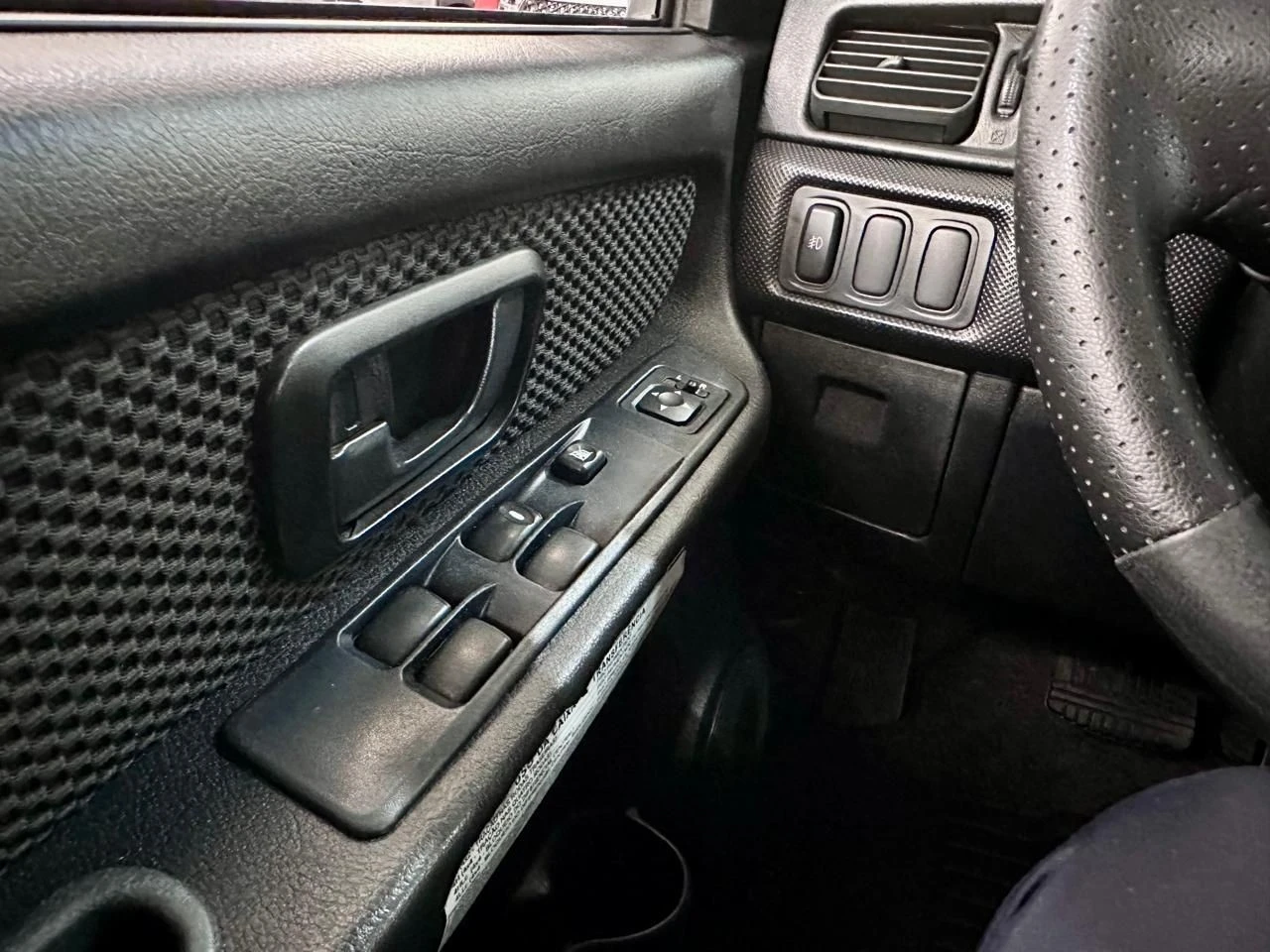MITSUBISHI PAJERO TR4