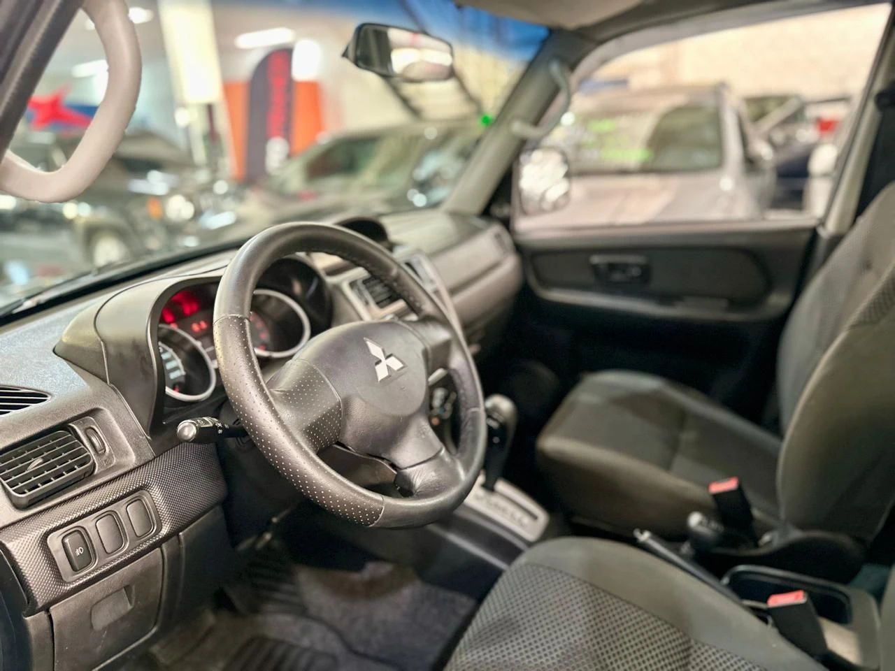 MITSUBISHI PAJERO TR4