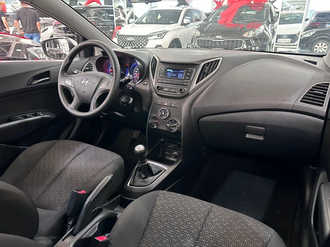 HYUNDAI HB20