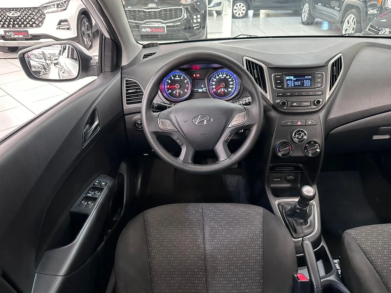 HYUNDAI HB20