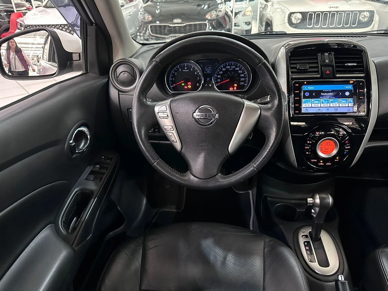 NISSAN VERSA