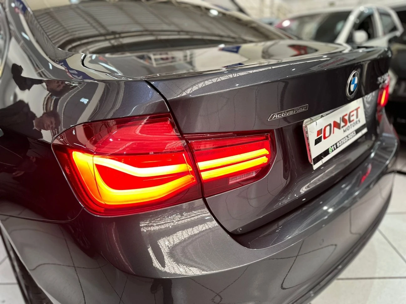 BMW 320I