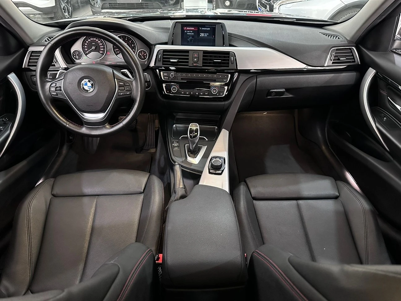 BMW 320I