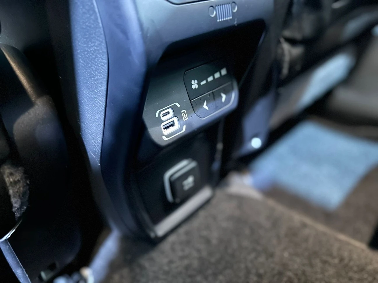 JEEP COMMANDER