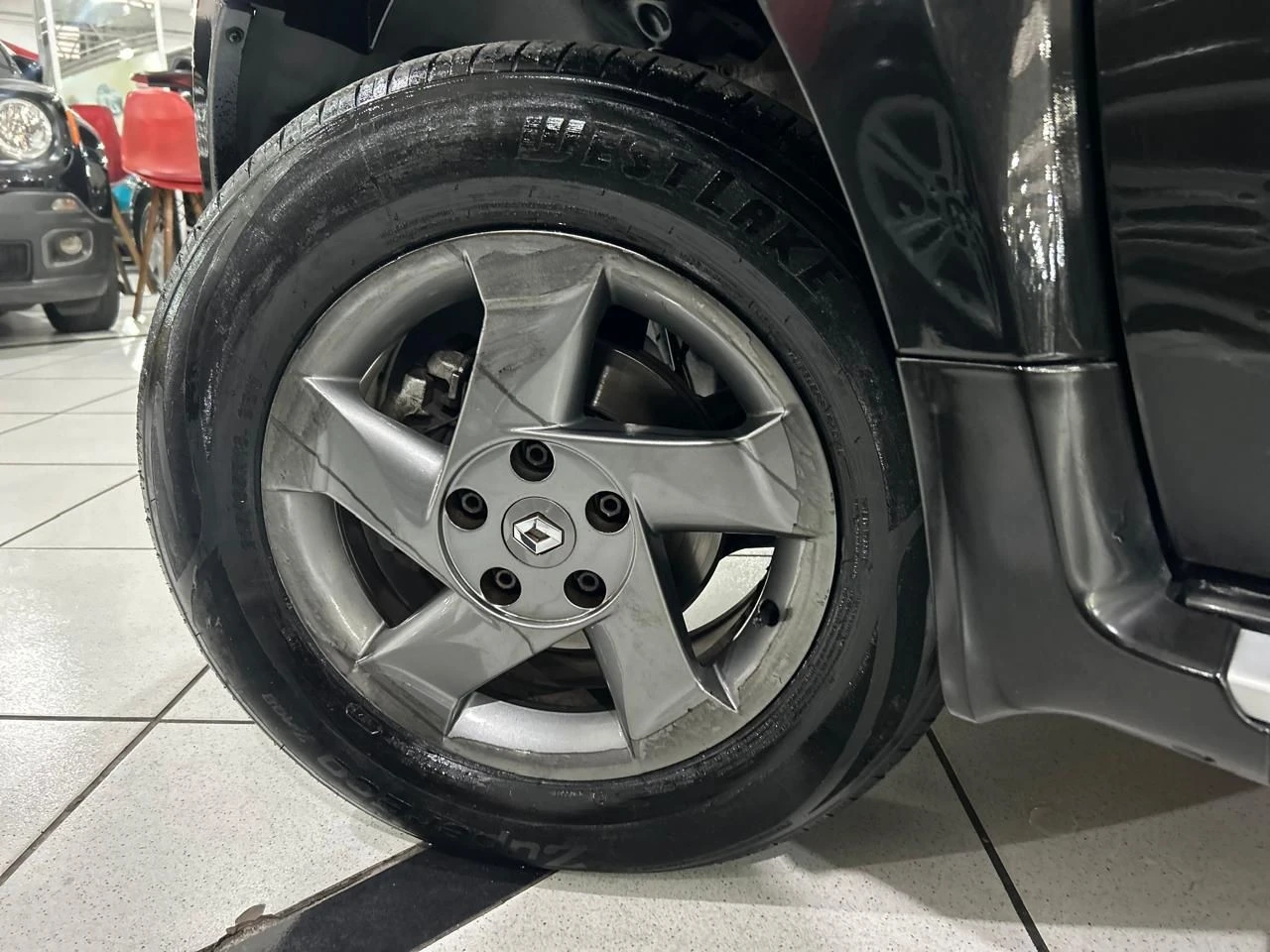 RENAULT DUSTER