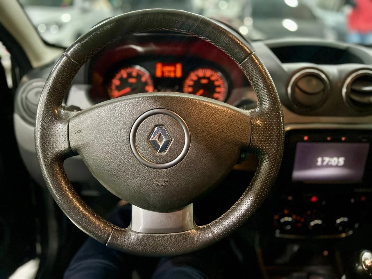 RENAULT DUSTER