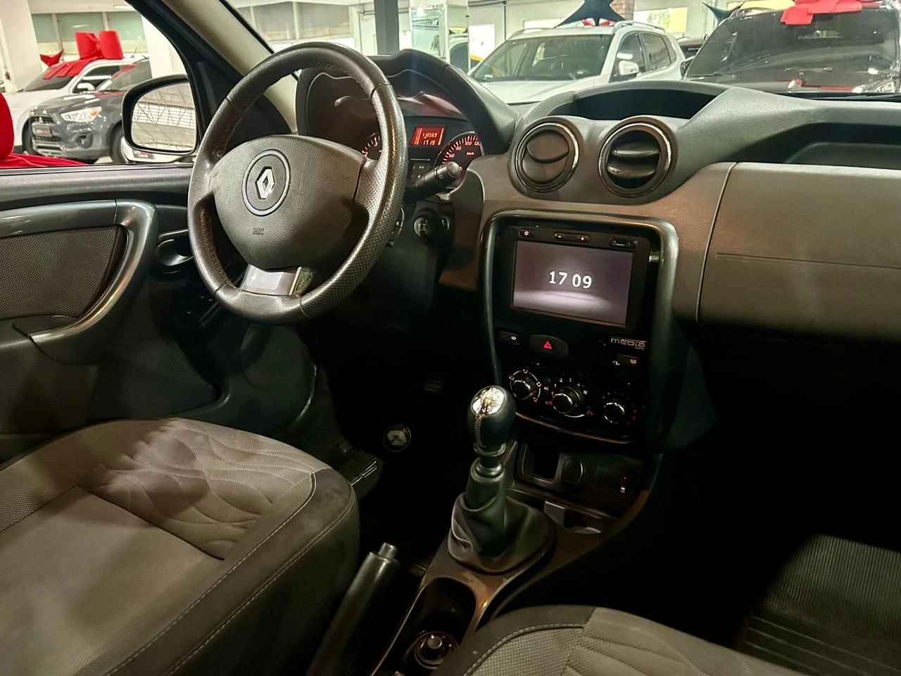 RENAULT DUSTER