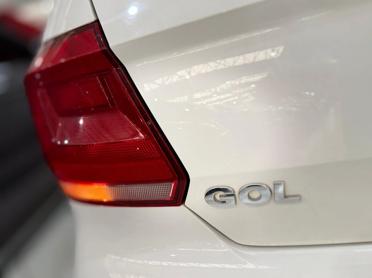 VOLKSWAGEN GOL