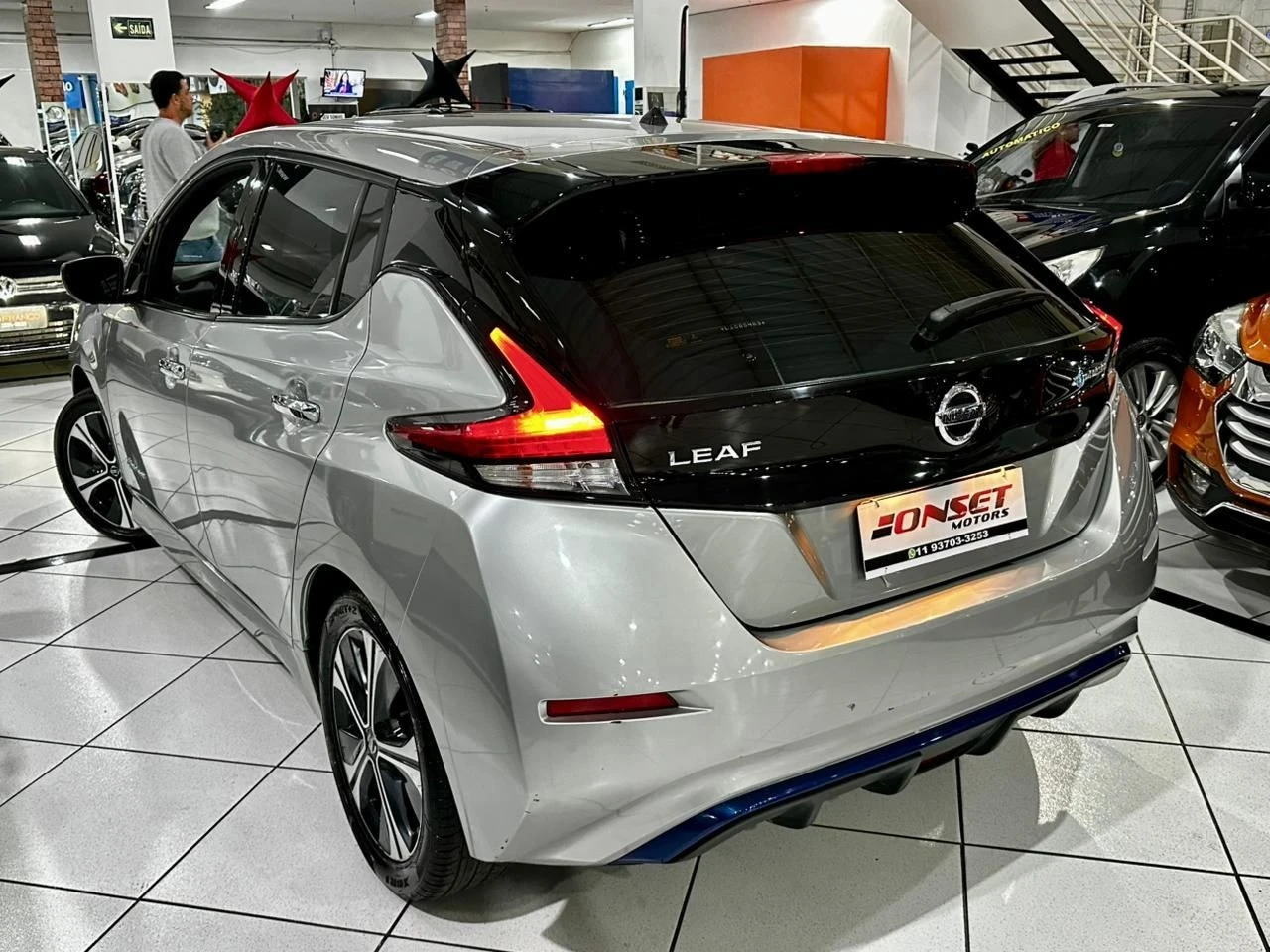 NISSAN LEAF