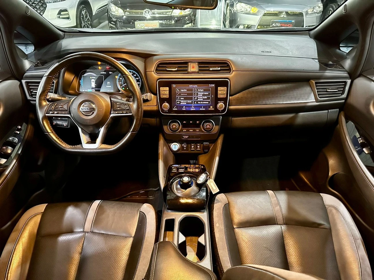 NISSAN LEAF