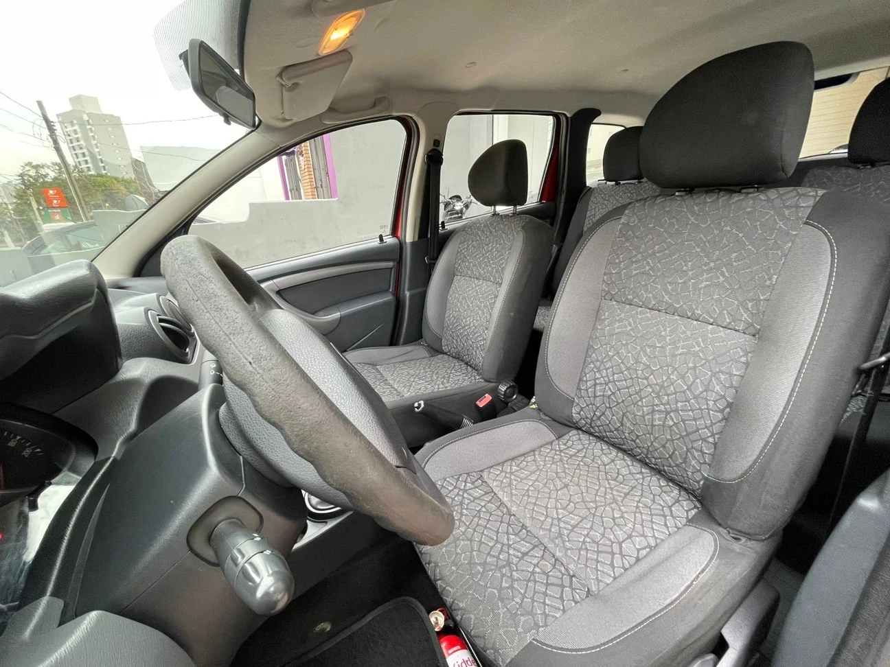RENAULT DUSTER