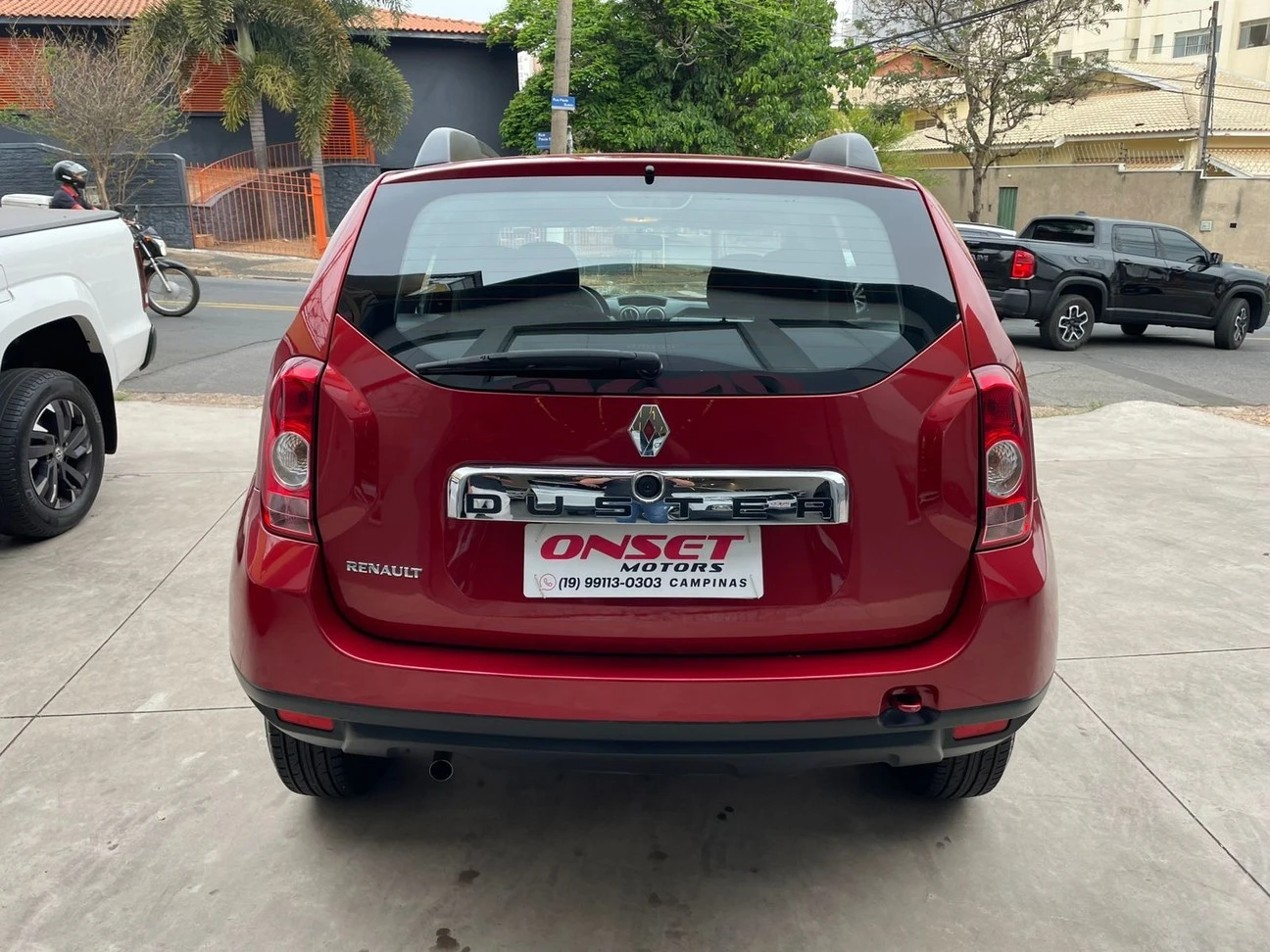 RENAULT DUSTER