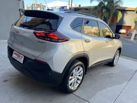 CHEVROLET TRACKER