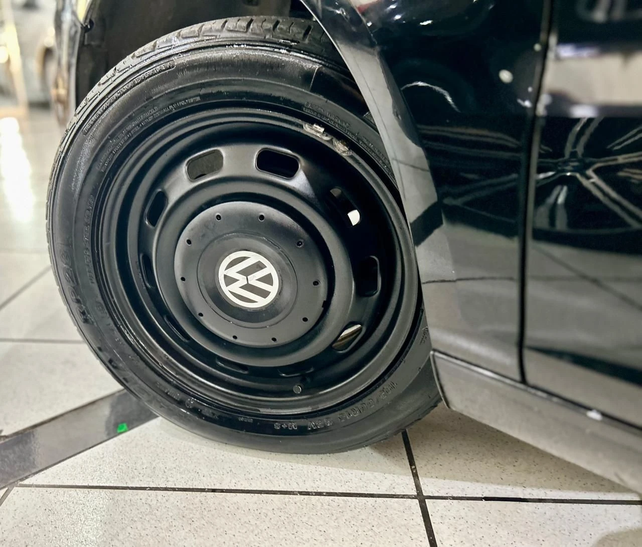 VOLKSWAGEN FOX