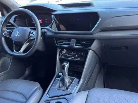 VOLKSWAGEN TAOS