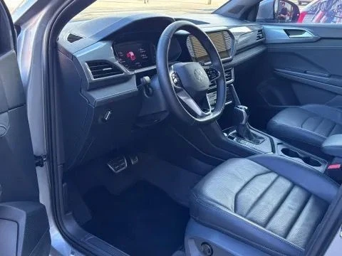VOLKSWAGEN TAOS