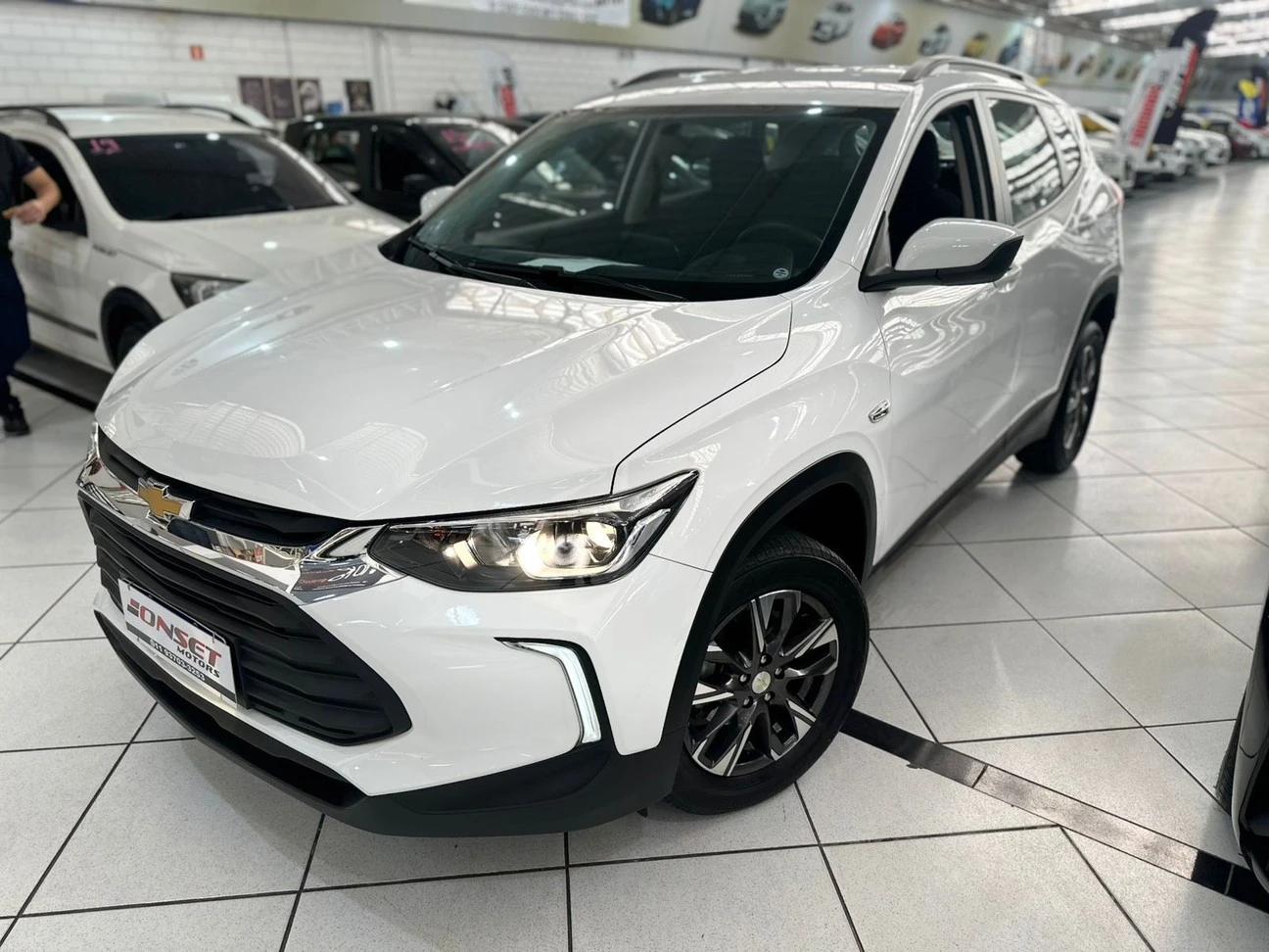 CHEVROLET TRACKER