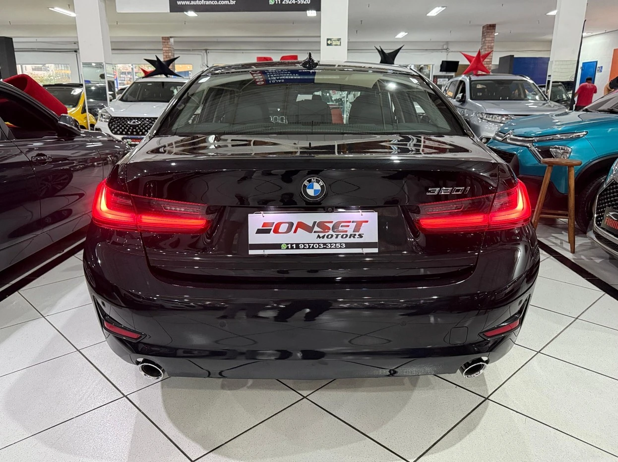 BMW 320i