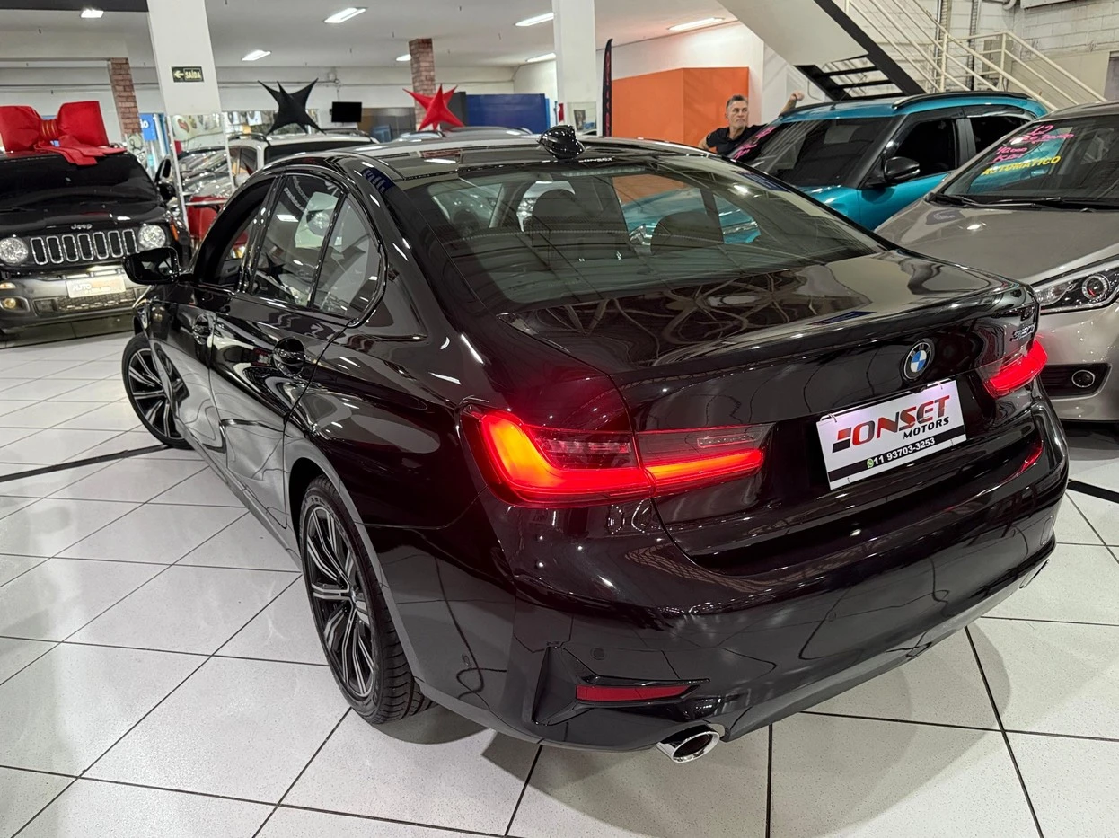 BMW 320i
