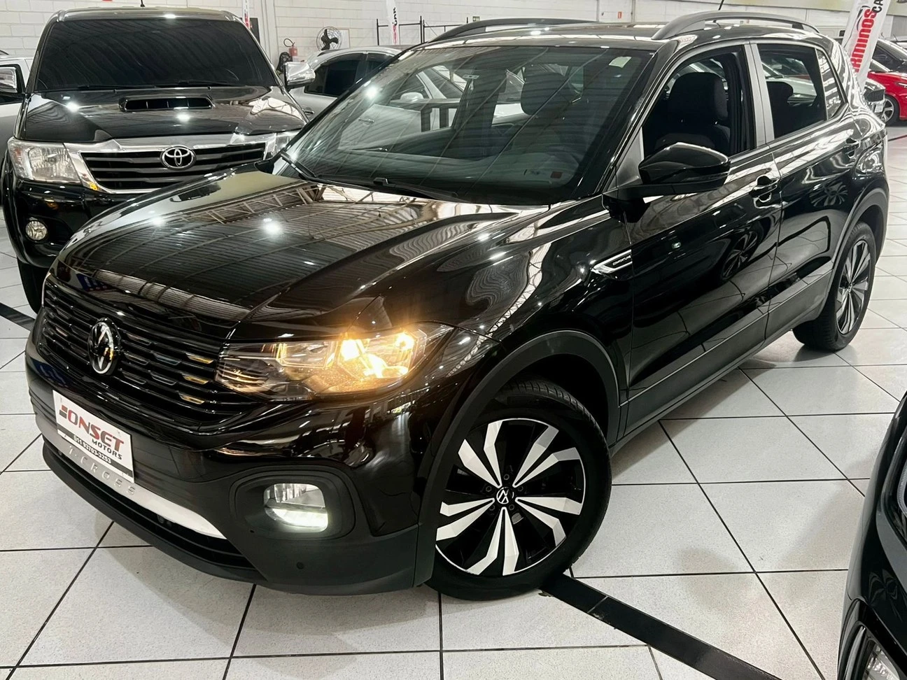 VOLKSWAGEN T-CROSS