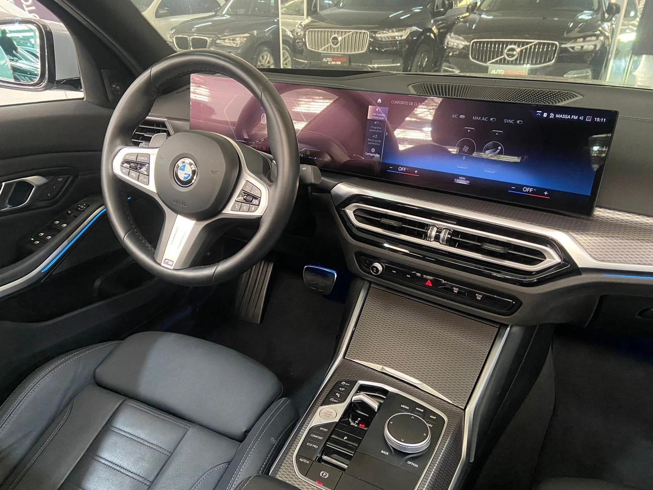 BMW 320i