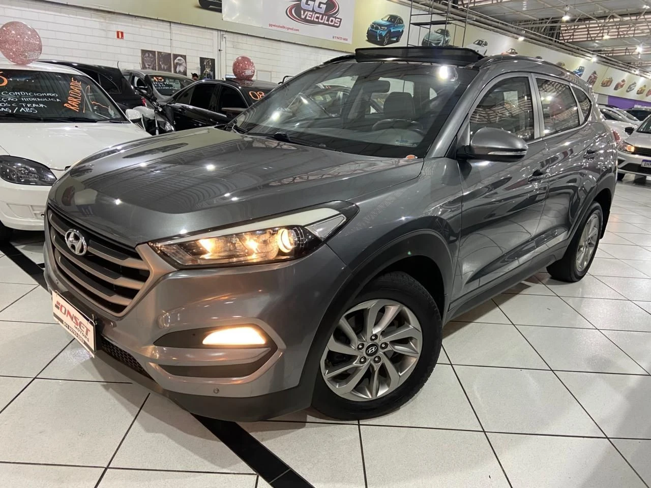 HYUNDAI TUCSON