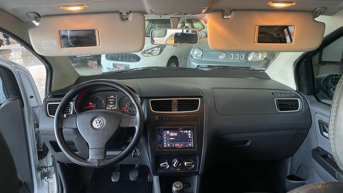 VOLKSWAGEN FOX