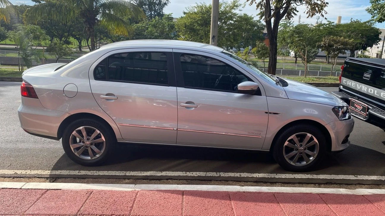 VOLKSWAGEN VOYAGE
