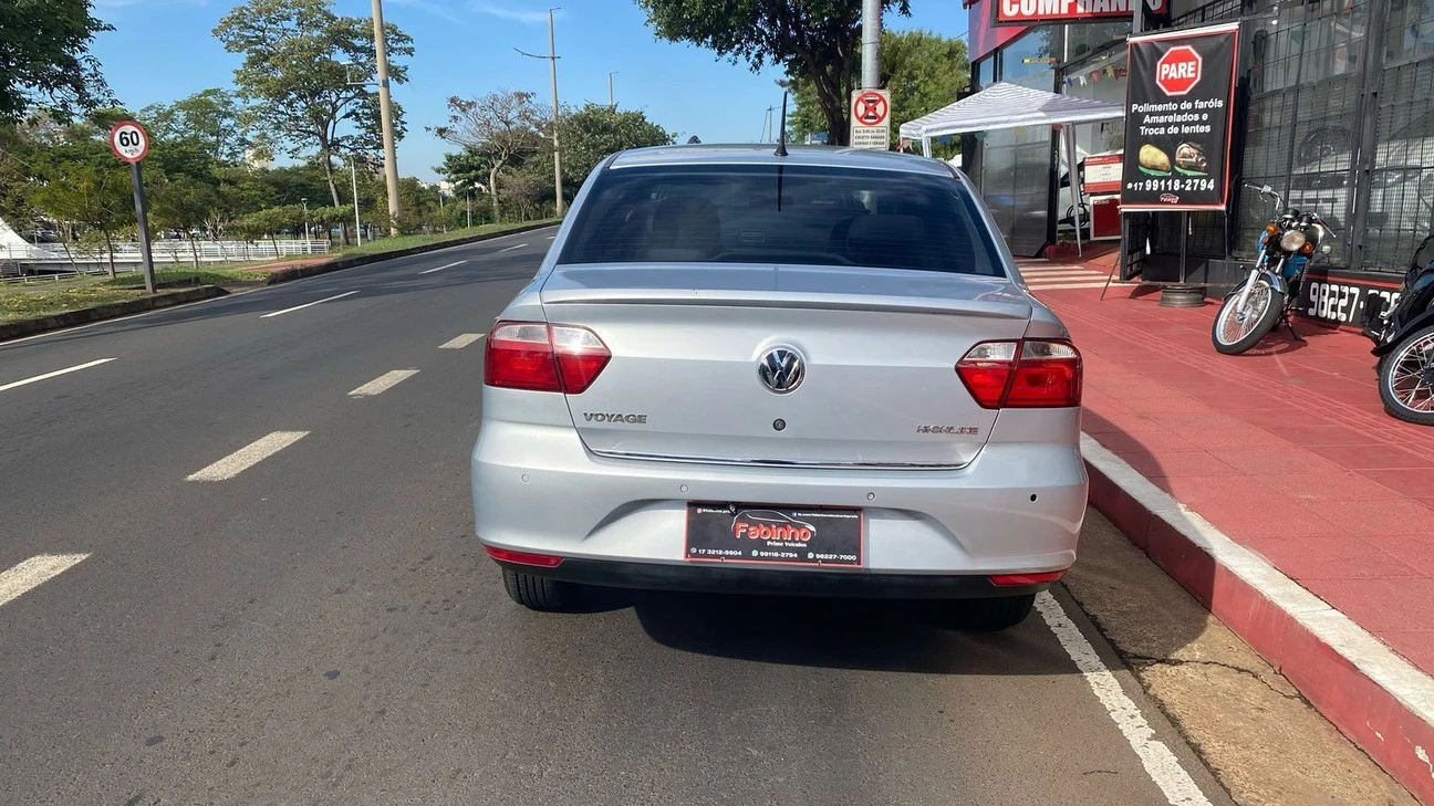 VOLKSWAGEN VOYAGE
