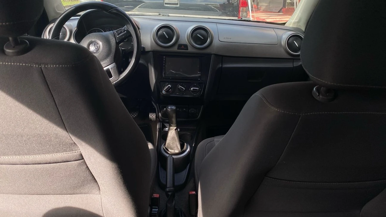 VOLKSWAGEN VOYAGE