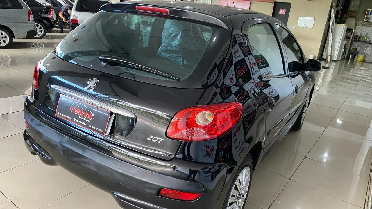 PEUGEOT 207