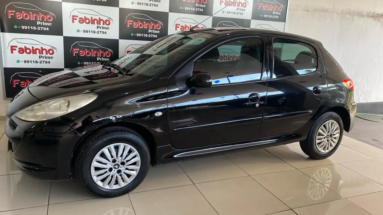PEUGEOT 207