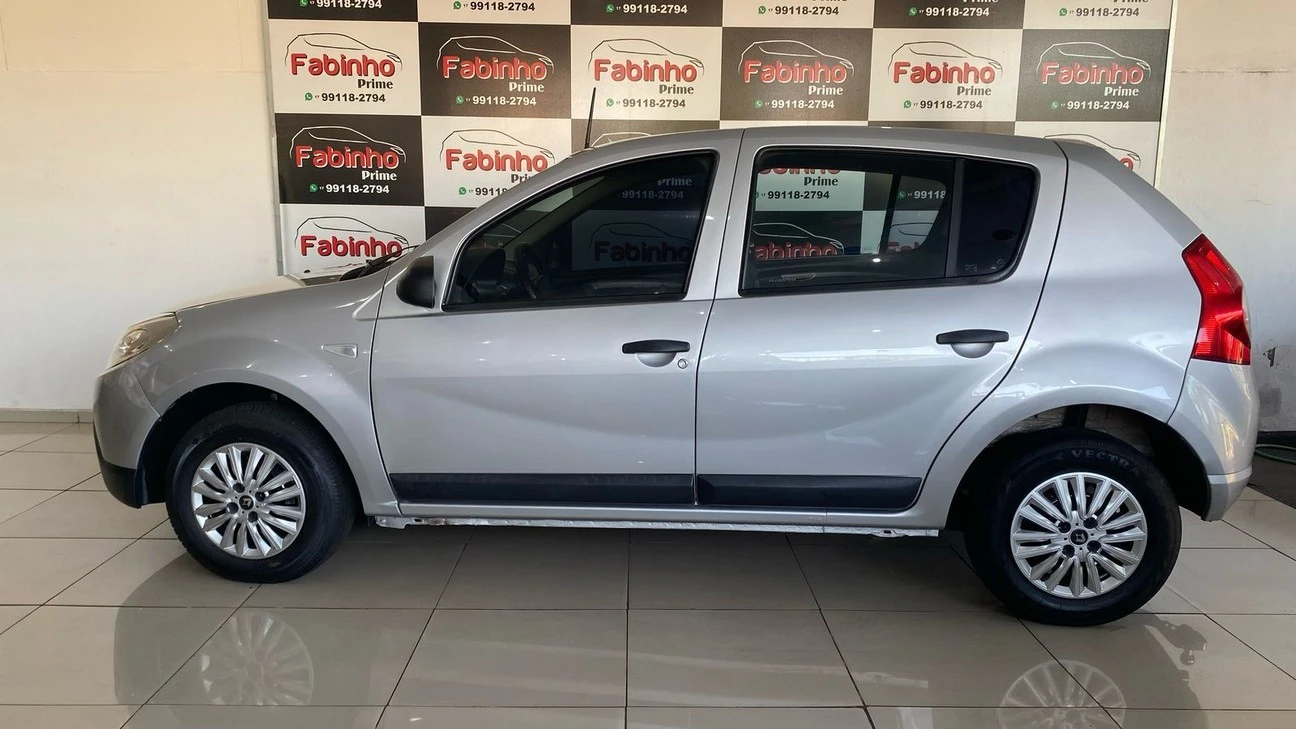 RENAULT SANDERO