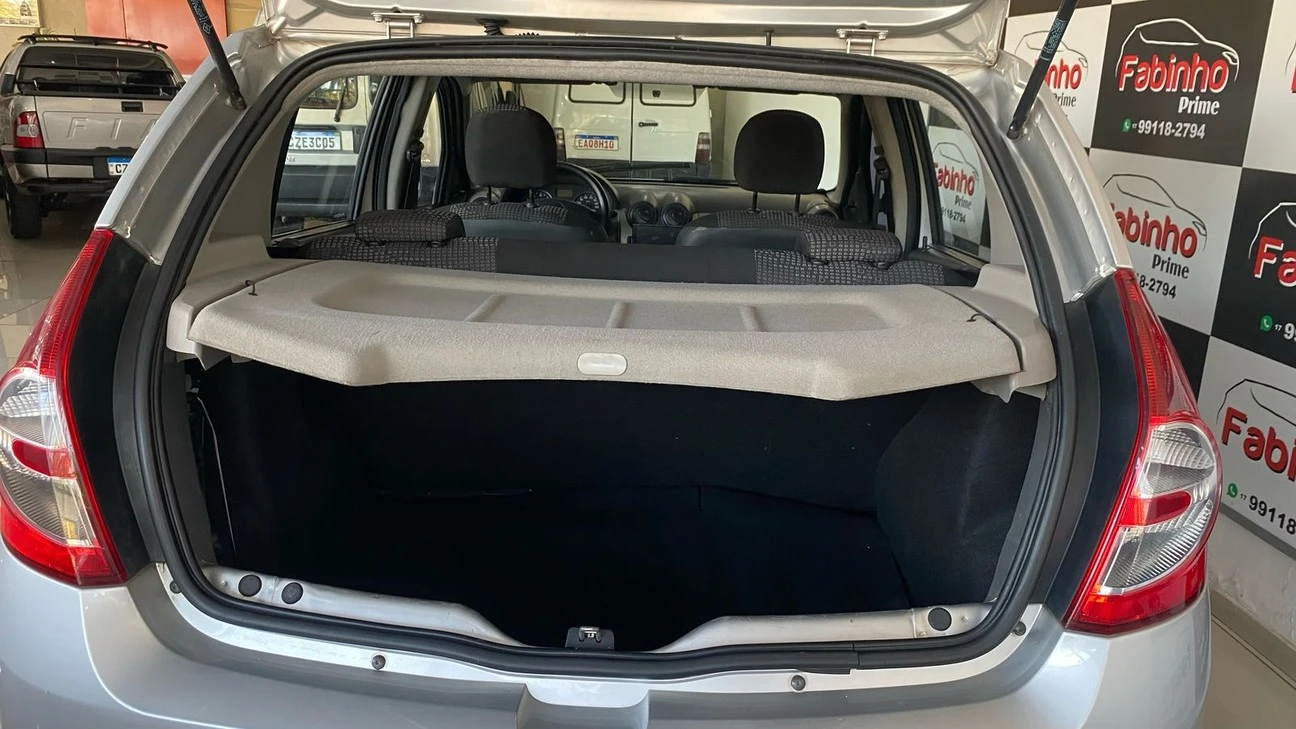 RENAULT SANDERO