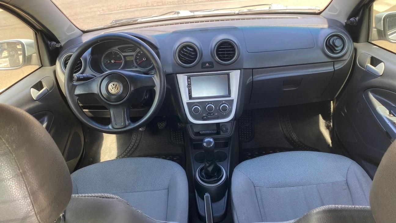 VOLKSWAGEN GOL