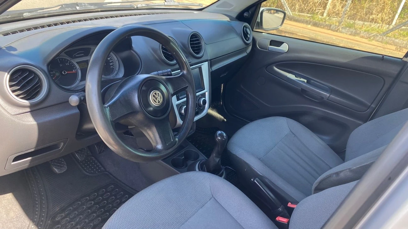 VOLKSWAGEN GOL